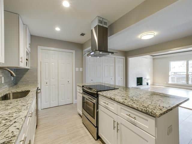 3822-Treeline-Kitchen-2