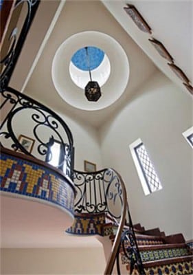 3828-Turtle-Creek-stairs-and-crown-281x400