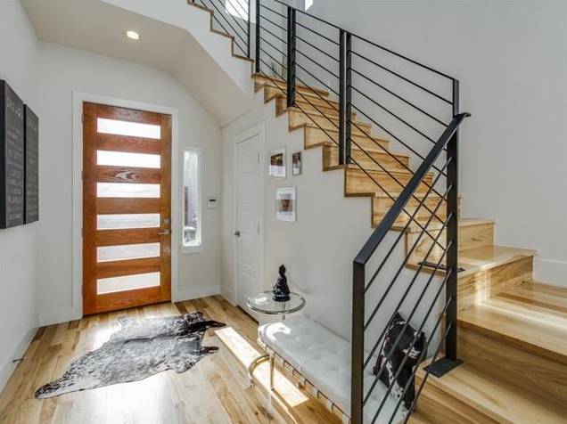 3859-Pine-Tree-Entry