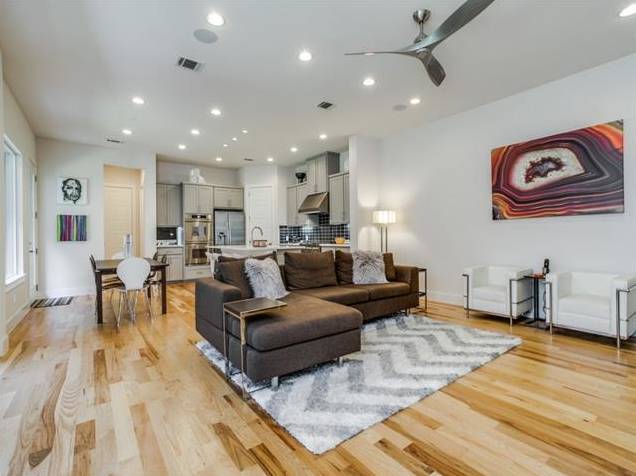 3859-Pine-Tree-Living