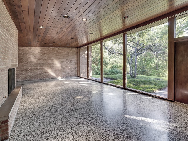 3860-Bellaire-Fireplace-and-windows
