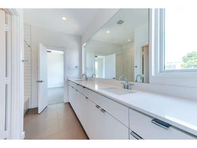 3895-Pine-Tree-court-master-bath