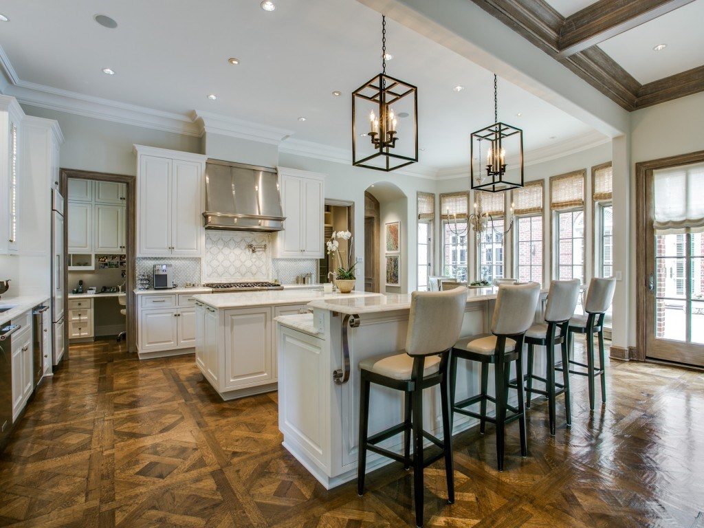 3900-Miramar-breakfast-bar-1024x768