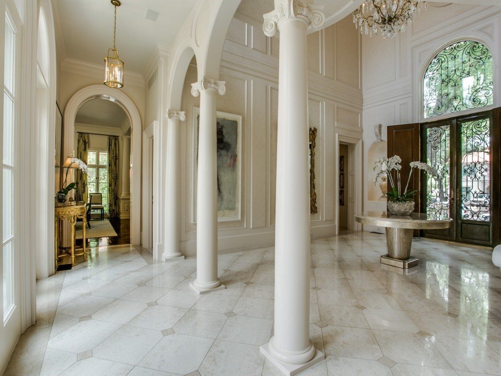 3900-Miramar-foyer-2-1024x768