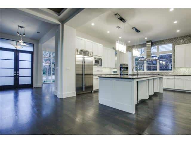 3945-Amherst-Island-Kitchen