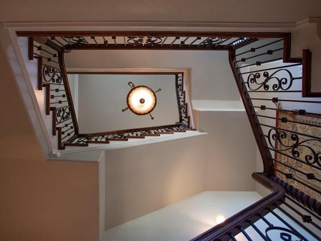 395c6561587595f489cd61f36d964b75l-m2716690221xd-w1020_h770_q80-1