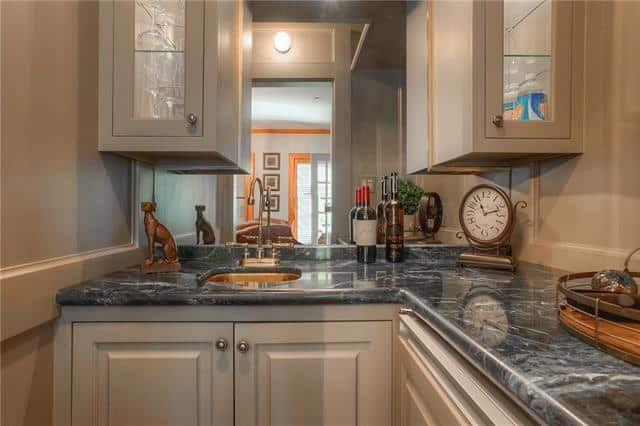 propImgHandler-1.ashx