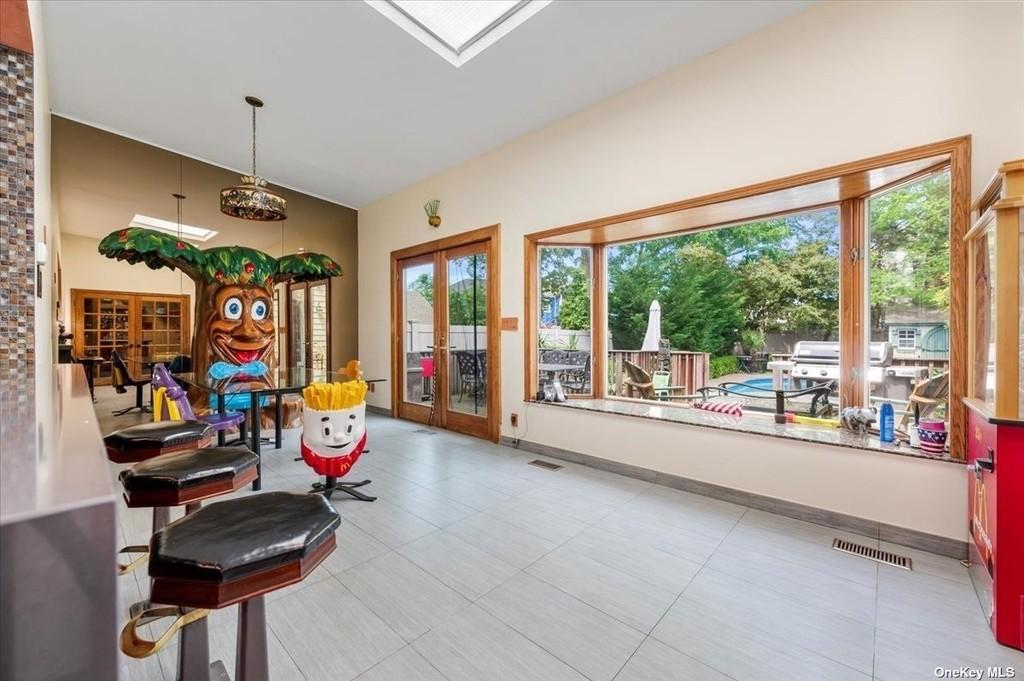 3ff47a4224aa08461440a93019fa5fecl-m179560155od-w1024_h768