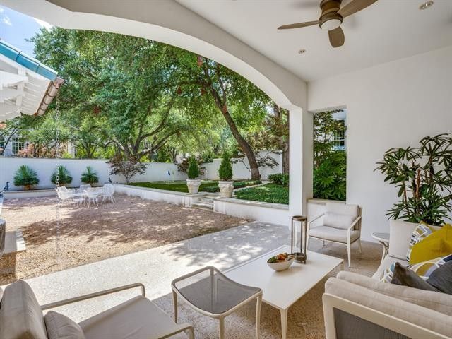 4001-Turtle-Creek-19-back-patio