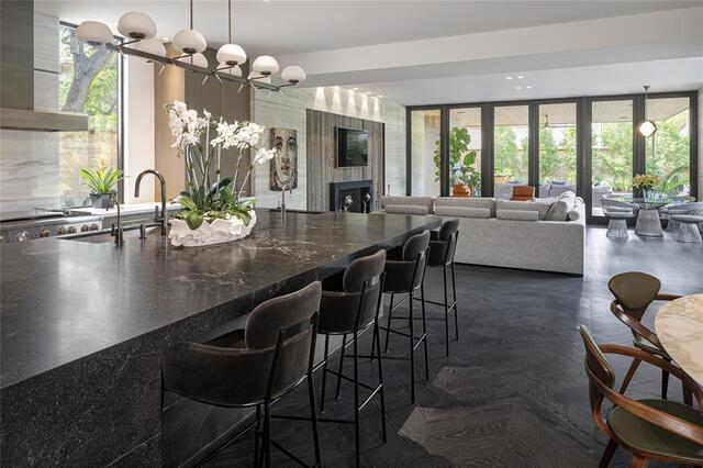 4020-Glenwick-Lane-1