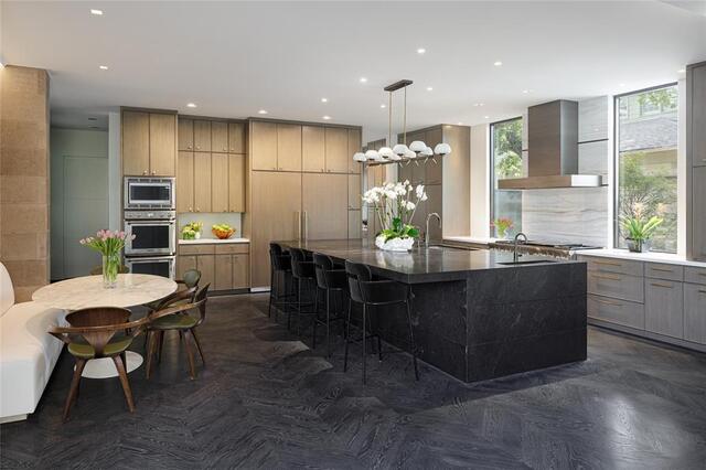 4020-Glenwick-Lane-1