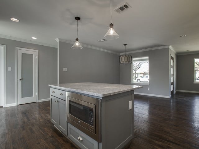 4050-Valley-Ridge-Kitchen-to-Dining