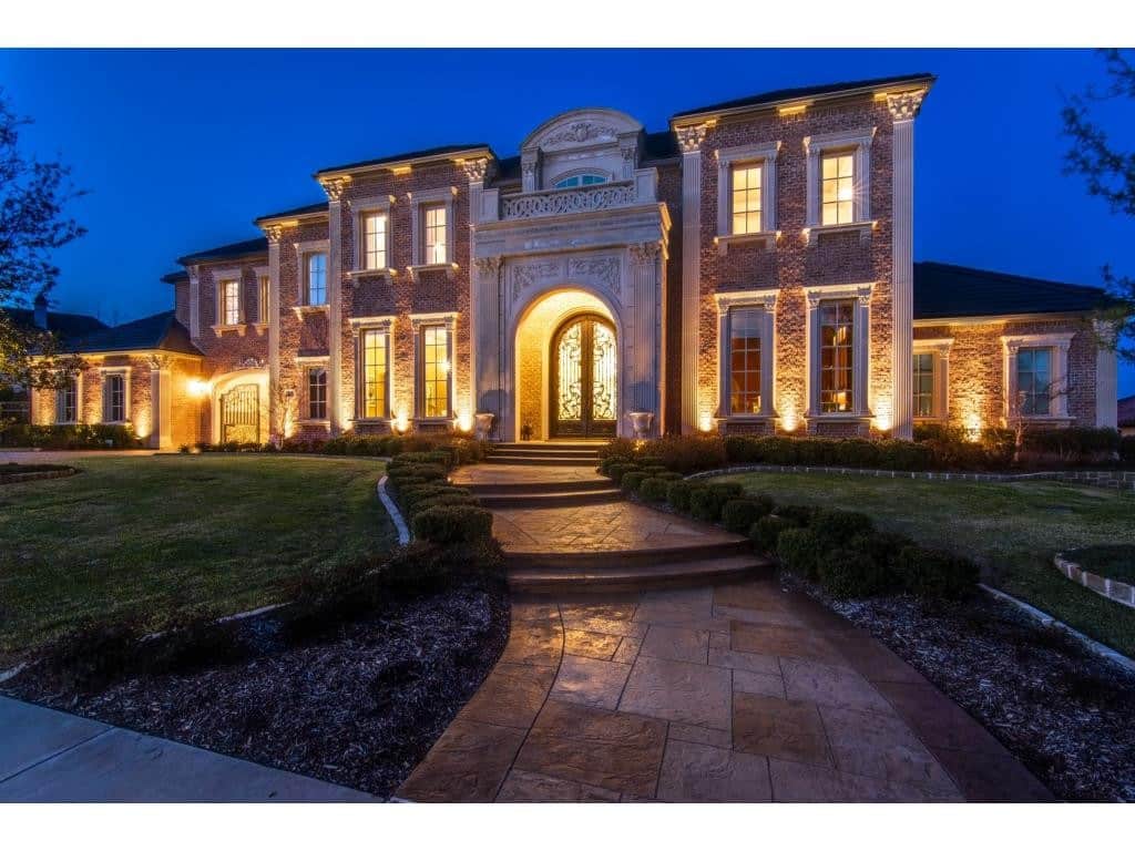 408-Woodlake-Front-1024x768