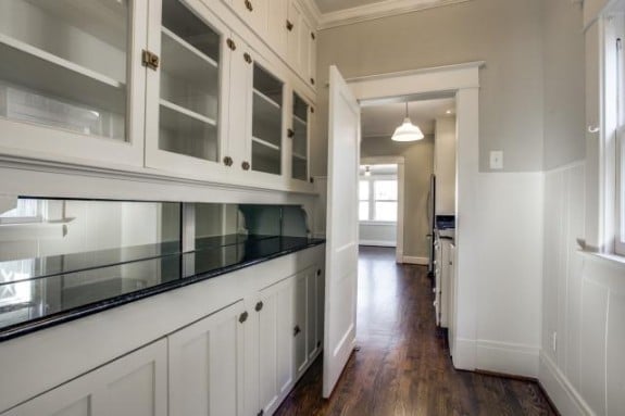 411-Montclair-Butlers-Pantry-575x383