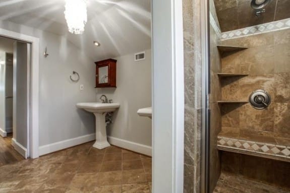 411-Montclair-master-bath-3-575x383