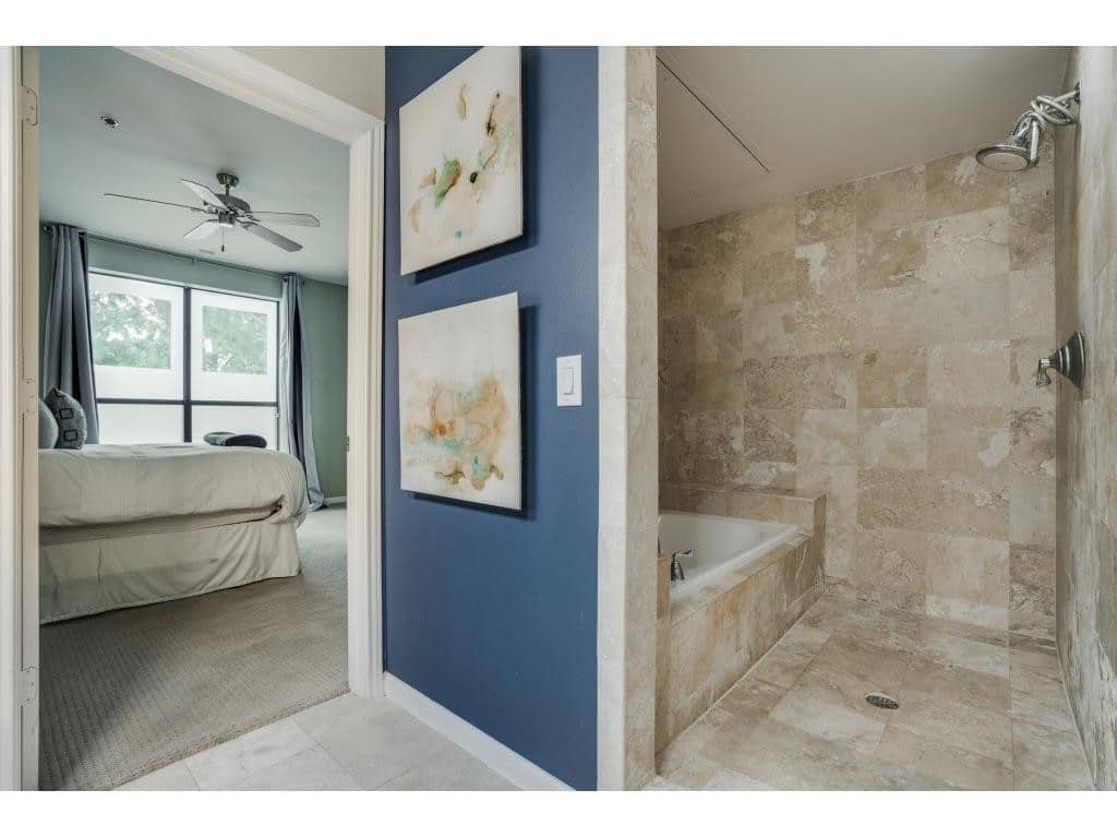 4111-Gilbert-Avenue-211-Master-Bath-2-1024x768