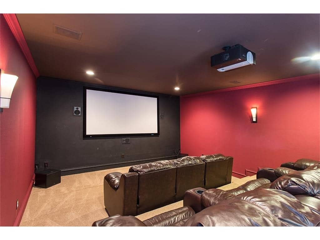 413-windwood-cour-theater-1024x768