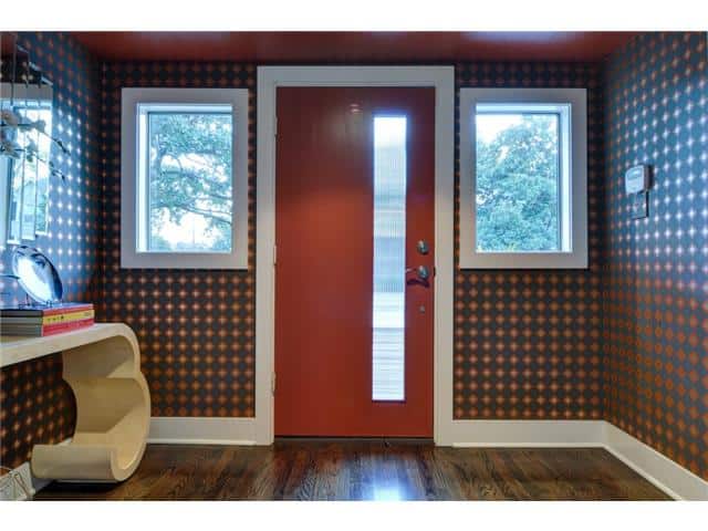 4135-Lively-Foyer