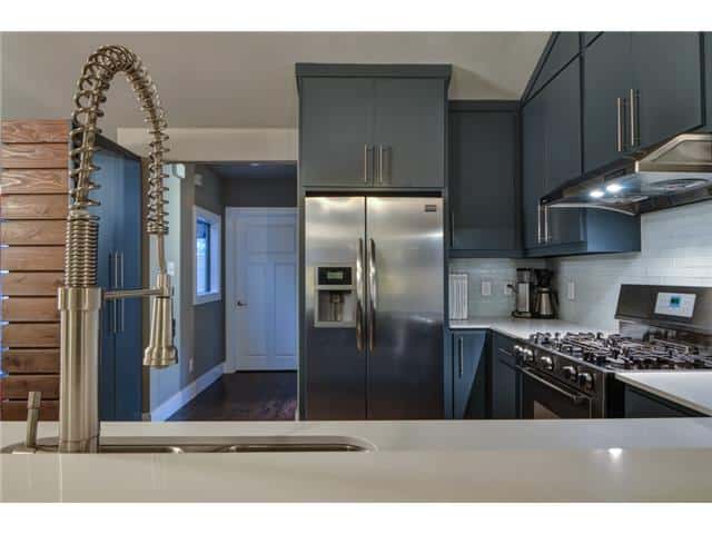 4135-Lively-Kitchen-Bar