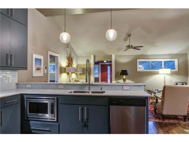 4135-Lively-Kitchen-to-living