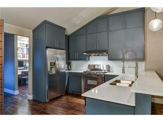 4135-Lively-Kitchen