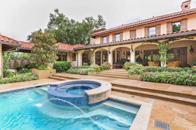 01_10211Waller_001_mls