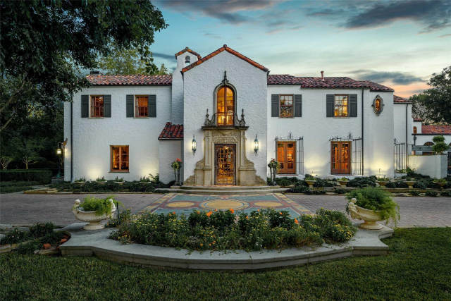 4201-Armstrong-Pkwy-A1