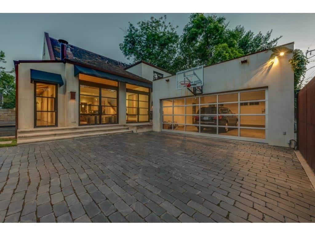 4208-Shenandoah-garage-1024x768