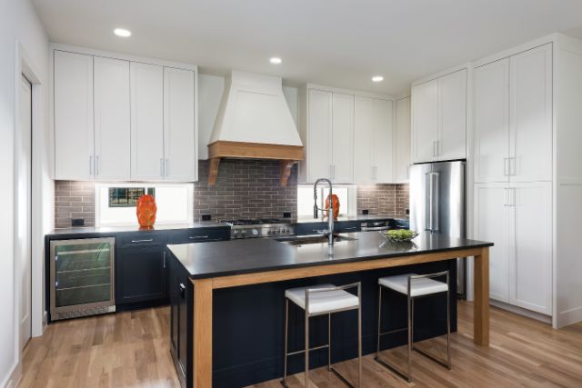 4222Hawthorne102-7241H