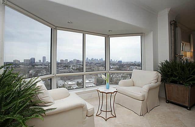 4242-Lomo-Alto-Bay-Window