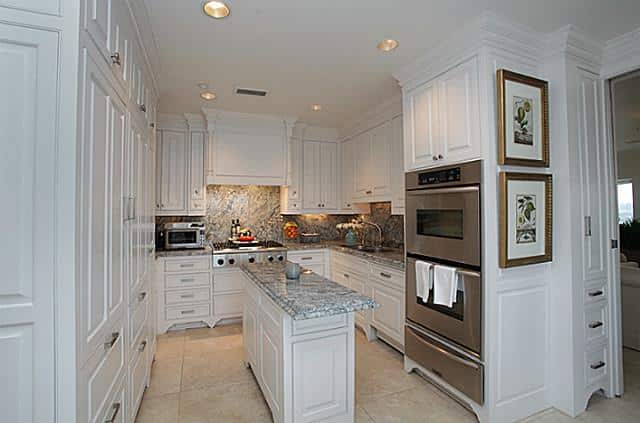 4242-Lomo-Alto-Kitchen