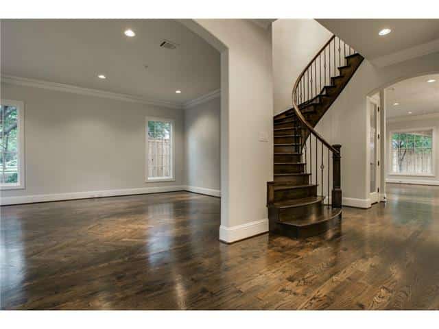 4247-Ridge-Rd-stairs
