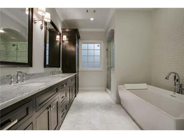 4247-Ruide-master-bath1