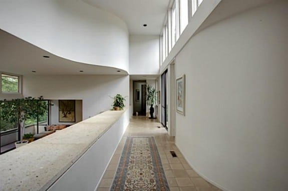 4258-Altura-Hallway-575x382