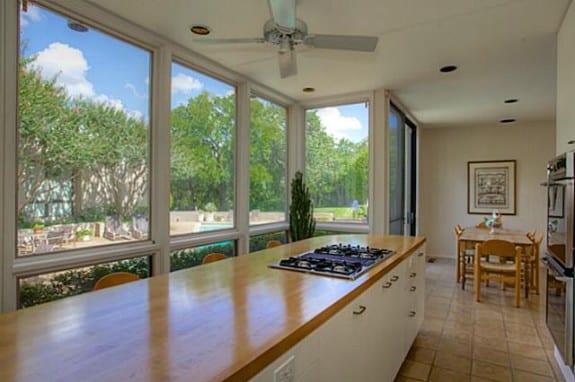 4258-Altura-Kitchen-575x382