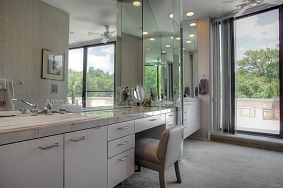 4258-Altura-Master-Bath-575x382