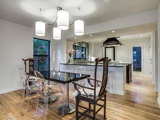 428-Edgelake-Dining-Kitchen