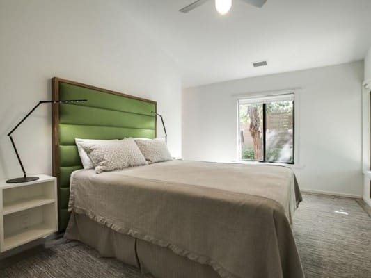 43-Vanguard-Bedroom-533x400