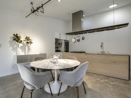 43-Vanguard-Dining-533x400