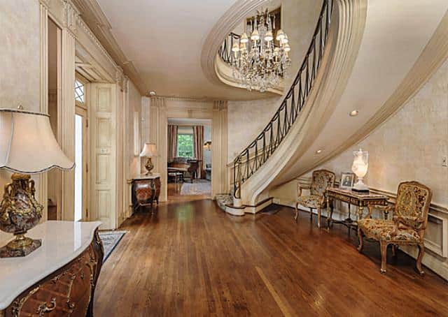 4307-Armstrong-foyer