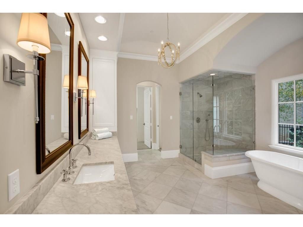 4309-Woodfin-Drive-Master-Bath-1024x768