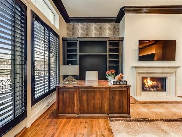 430bcfab6552164bf3d0374ba65747aal-m1265641470xd-w1020_h770_q80