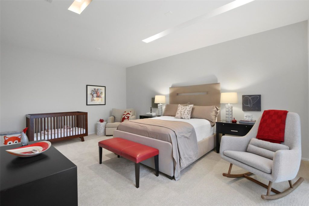 4321-Travis-ext1-1024x683