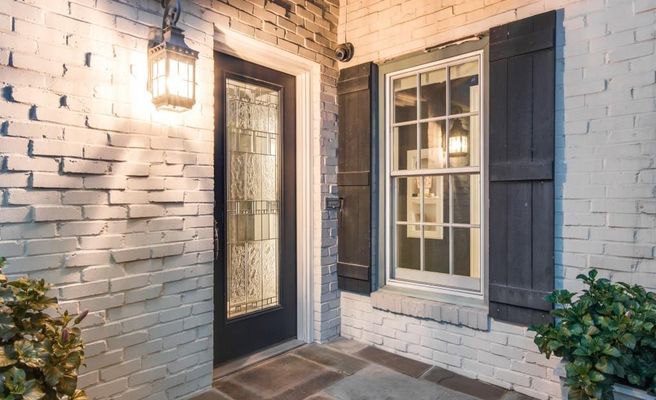 439-W-Colorado-Blvd-door