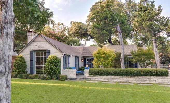 439-West-Colorado-Blvd-ext