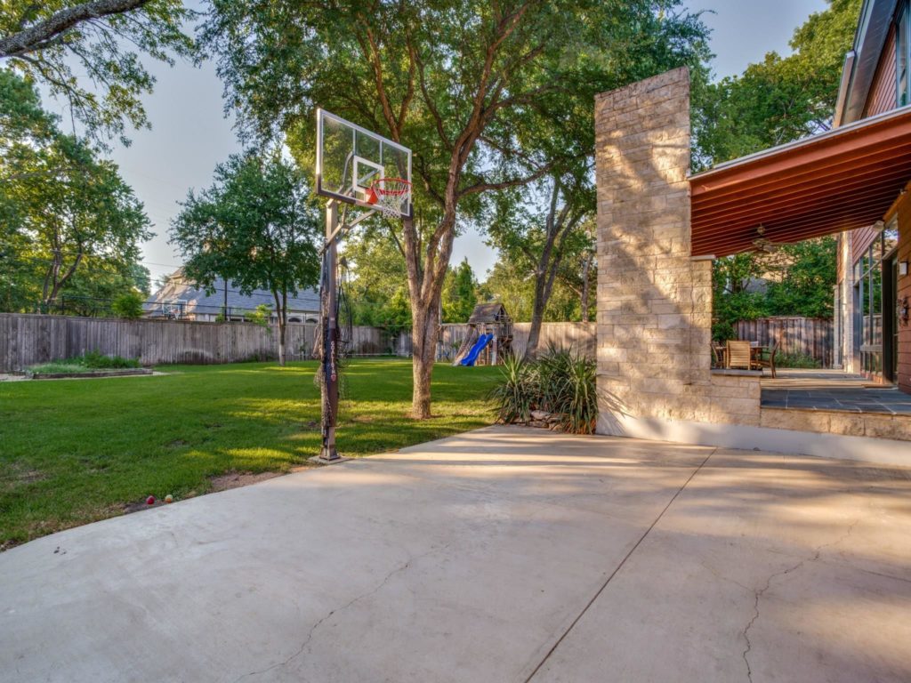 4411-Pomona-ext-1024x768