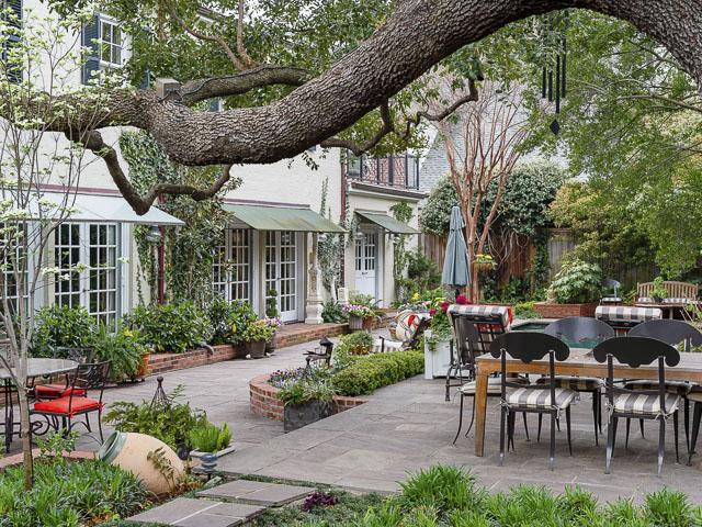4412-Belclaire-porch-back1