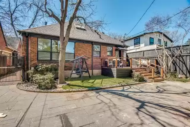 4412-N-Hall-St