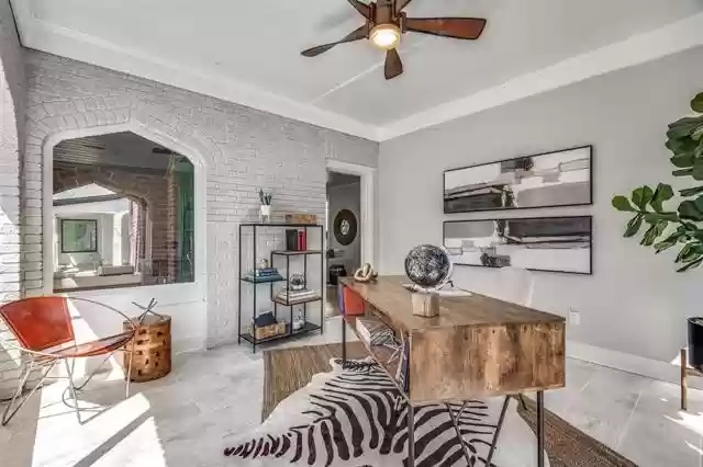 4412-N-Hall-St