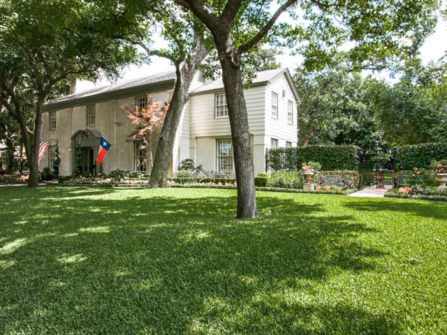 4434-Rawlins-Lawn